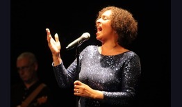 Whitney Houston Tribute Acts